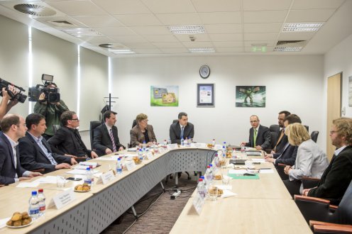 A postatörvény módosításáról egyeztettek a parlamenti pártok és a kormány Fotó: Árvai Károly/kormany.hu