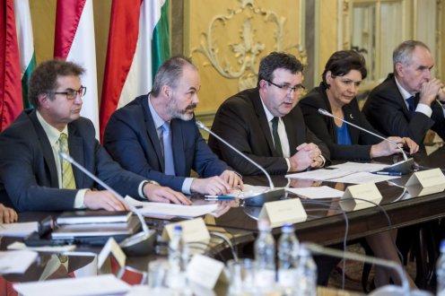 A tanfelügyeleti rendszer változásáról szóló rendeletmódosítás is elkészült, az erre vonatkozó kézikönyveket módosították, csökkentek a pedagógusok adminisztratív terhei Fotó: Árvai Károly/kormany.hu