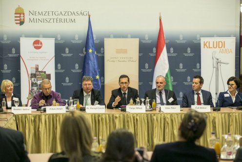 Photo: Géza Dede