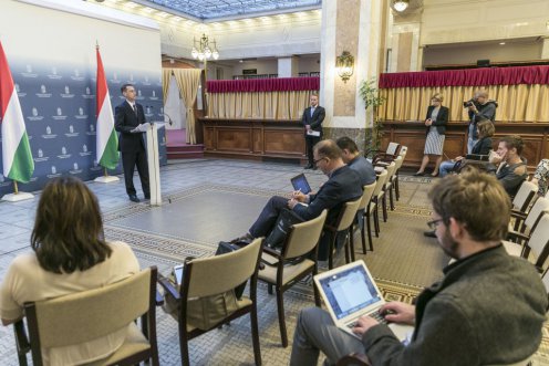 Kevesebbet költ az állam az adósságra, így több pénz jut beruházásokra, adócsökkentésre, bérfelzárkóztatásra Fotó: Dede Géza/NGM