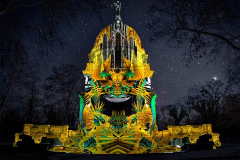 Light painting on the Deák Mausoleum