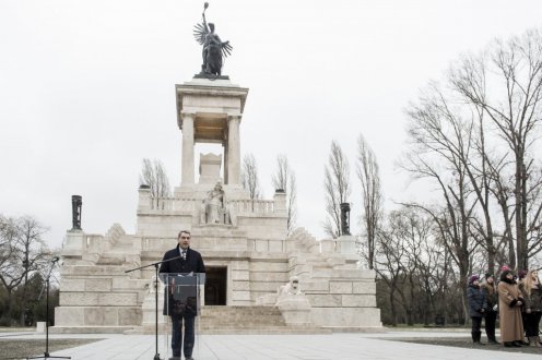 A felújításra szánt 410 millió forintot nem használták fel teljes egészében, ezért a fennmaradó összeget a nemzeti sírkerthez kapcsolódó más teendőkre fordítják Fotó: Árvai Károly/kormany.hu