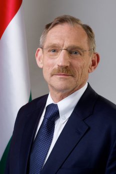 Sándor Pintér