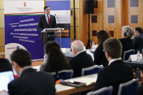 Photo: Eisenmann József