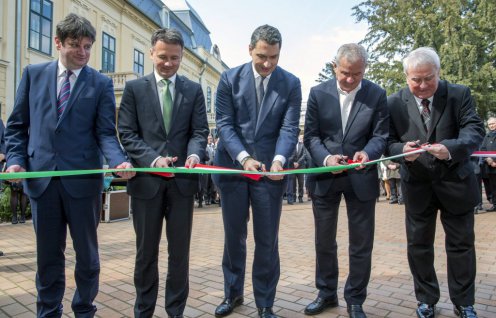 Elégtételt kell kapniuk a keleti megyéknek, amiért az elmúlt száz évben nem kaptak kellő figyelmet Fotó: Rosta Tibor/MTI