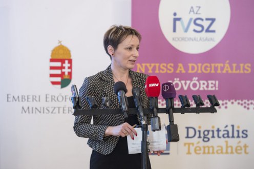 Két évtized múlva az állások zömének betöltéséhez már követelmény lesz a digitális írástudás Fotó: Árvai Károly/kormany.hu